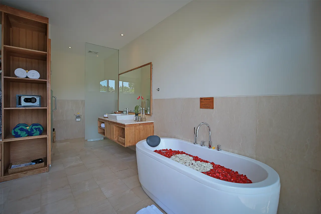 One Bedroom Waterfall View